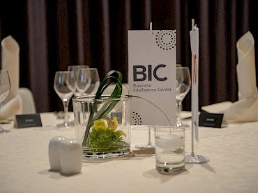 2. Poslovni in MBA gala ples