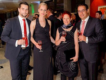 Andraž Kotolenko, NLB d.d. / Daniela Bervar Kotolenko, Business Intelligence Center / Urška Zupanc Lasič / Andrej Lasič, NLB d.d.