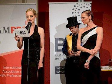 Daniela Bervar Kotolenko, Business Intelligence Center / Andrej 'Tešky' Težak, Kurz Rock Vibe d.o.o. / Tamara Šišić Kramer, Nupo d.o.o.