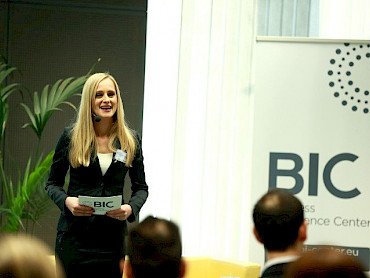 Daniela Bervar Kotolenko, Business Intelligence Center
